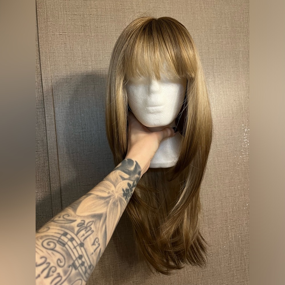 Blonde razor cut wig